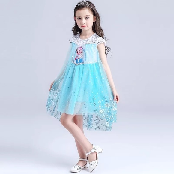 Frozen Elsa Sparkly Cute Dress with Cape - Picture 2 of 12